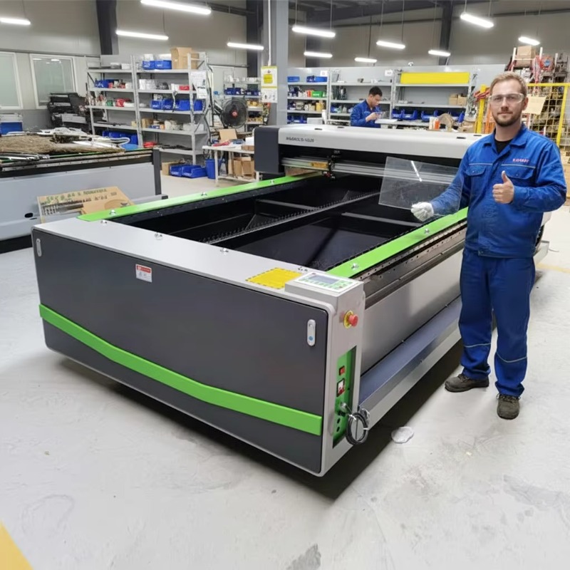 Industrial Laser Cutters - Промышленный лазерный станок с одной головкой
